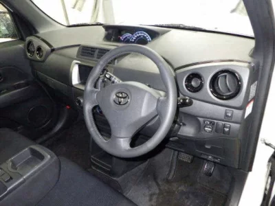 Toyota bB