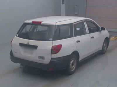 Mitsubishi LANCER VAN