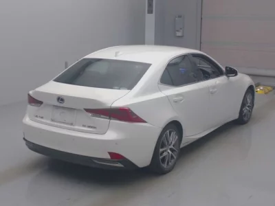Lexus IS