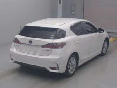 Lexus CT200h