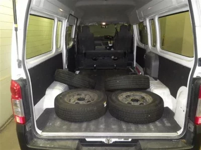 Nissan Caravan