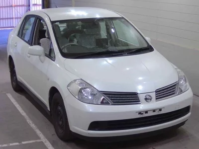 Nissan TIIDA LATIO
