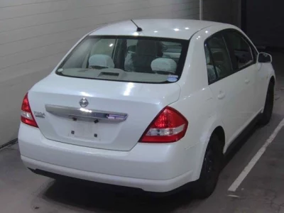 Nissan TIIDA LATIO