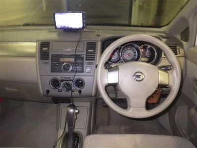 Nissan TIIDA LATIO