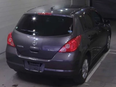 Nissan Tiida