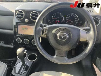 Mazda Verisa