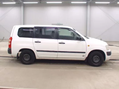 Toyota Succeed