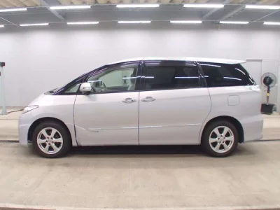 Toyota Estima Hybrid