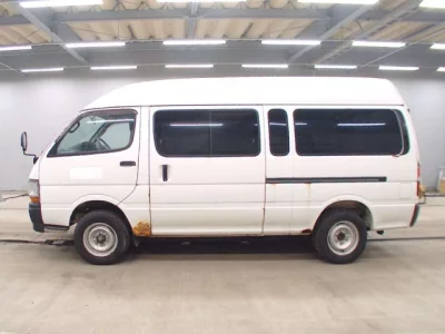 Toyota HiAce Van