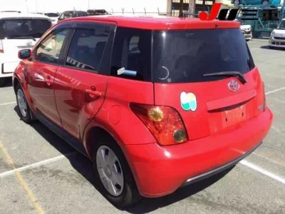 Toyota IST