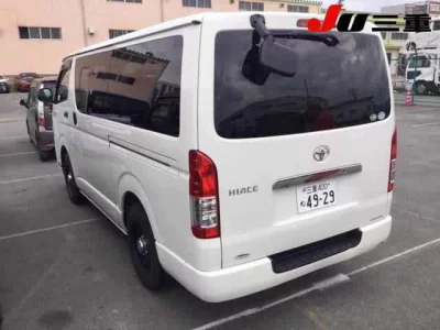 Toyota HIACE VAN