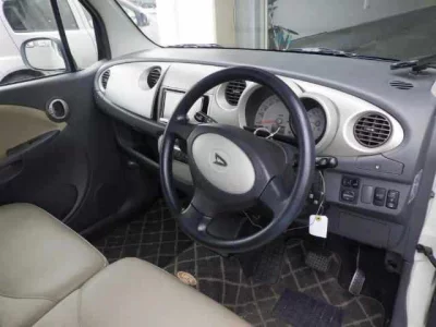 Daihatsu Move Latte