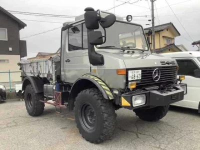 Mercedes-Benz Unimog