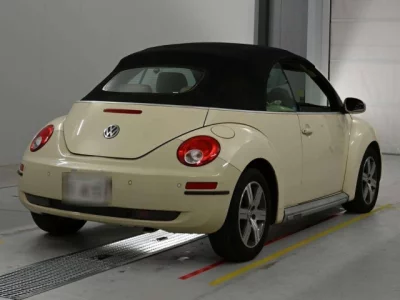 Volkswagen New Beetle