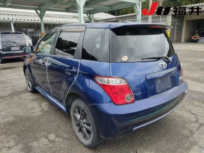 Toyota IST