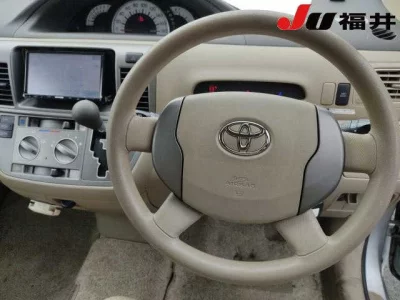 Toyota Raum