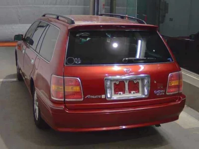 Toyota Crown Estate