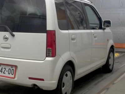 Nissan Otti