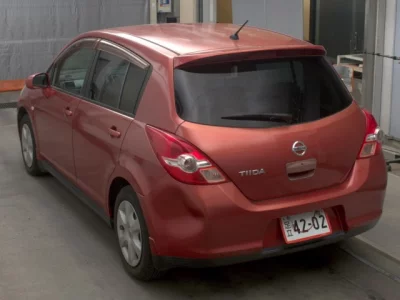 Nissan Tiida