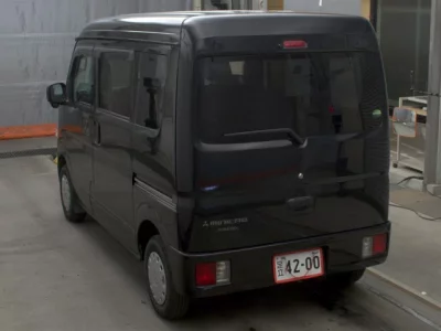 Mitsubishi Minicab Van