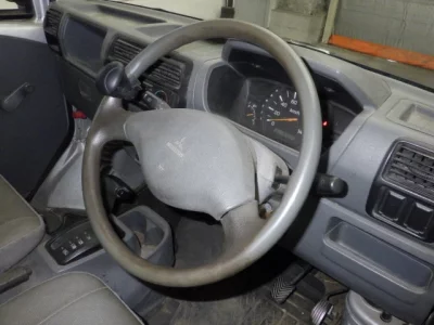 Mitsubishi Minicab Van