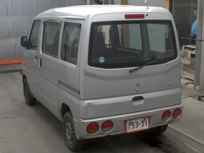 Mitsubishi Minicab Van