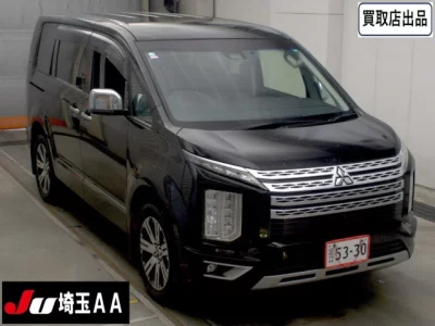 Mitsubishi Delica D:5