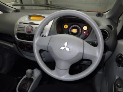 Mitsubishi I