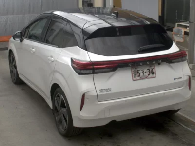 Nissan Aura