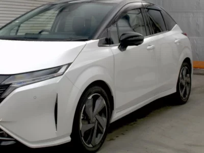 Nissan Aura