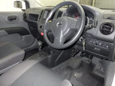 Nissan AD