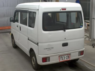 Mitsubishi Minicab Van