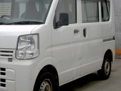 Mitsubishi Minicab Van