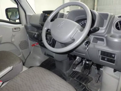 Mitsubishi Minicab Van