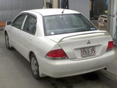 Mitsubishi Lancer