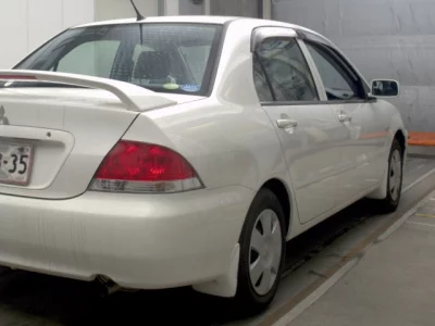 Mitsubishi Lancer