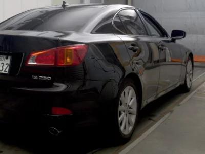 Lexus IS