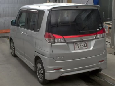 Mitsubishi Delica D:2