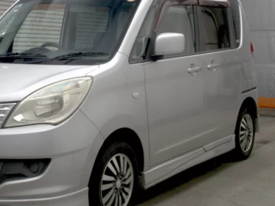Mitsubishi Delica D:2