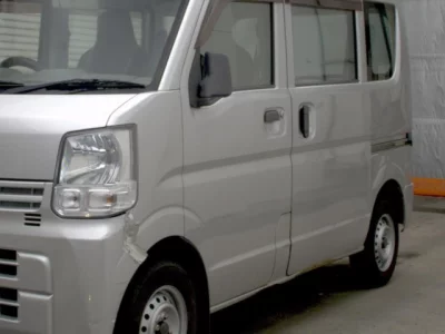 Mitsubishi Minicab Van