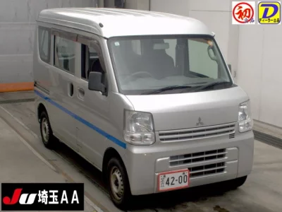 Mitsubishi Minicab Van