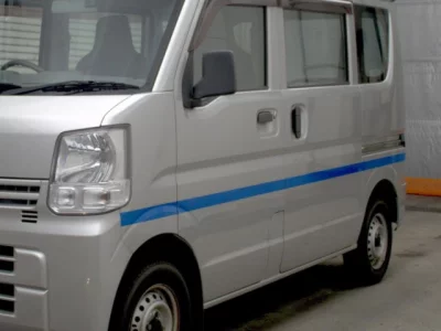 Mitsubishi Minicab Van