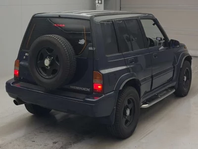 Suzuki Escudo