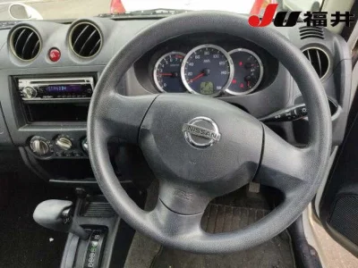 Nissan Kix