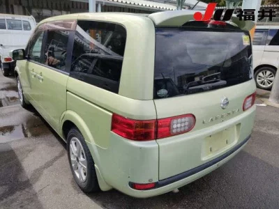 Nissan LAFESTA