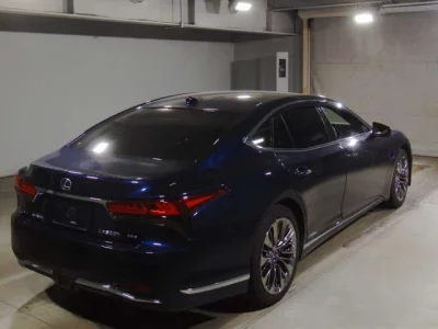 Lexus LS