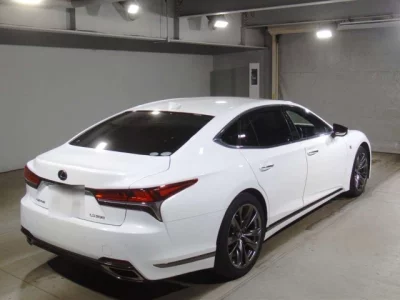 Lexus LS