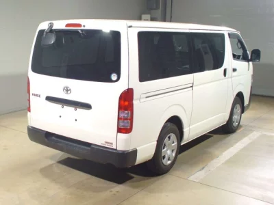 Nissan Caravan