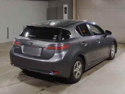 Lexus CT200h