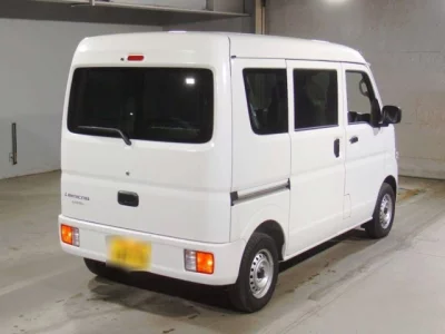 Mitsubishi Minicab Van